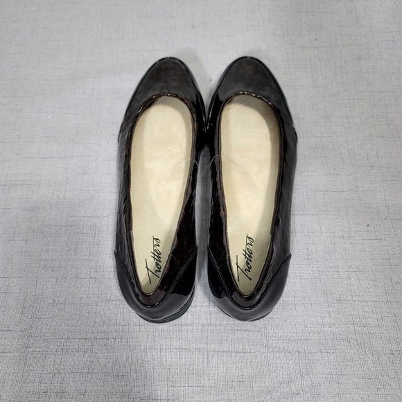 Trotters Womens 11 Arnello Closed Toe Ballet Flats Brown Faux Crocodile Texture - Picture 7 of 9